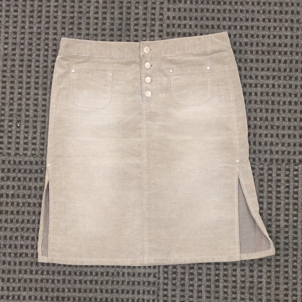 Armani Exchange skirt . Size 8